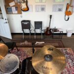 Teens Group Class -
Over the course of three to four months, students (11-17 years of age) have an opportunity to learn and perfect a list of popular songs chosen by students and instructors together.